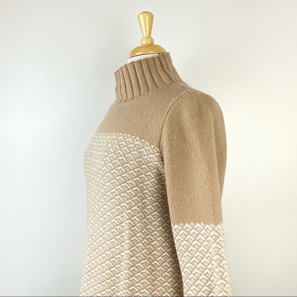 Ann Taylor Mock Neck Pullover, L - Picture 3 of 9